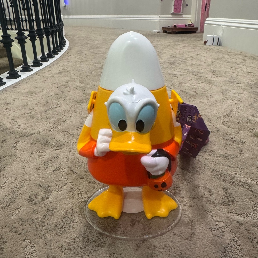 Disney Donald Duck Halloween sipper brand new